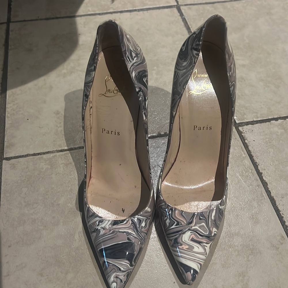 Christian Louboutins marble size 39